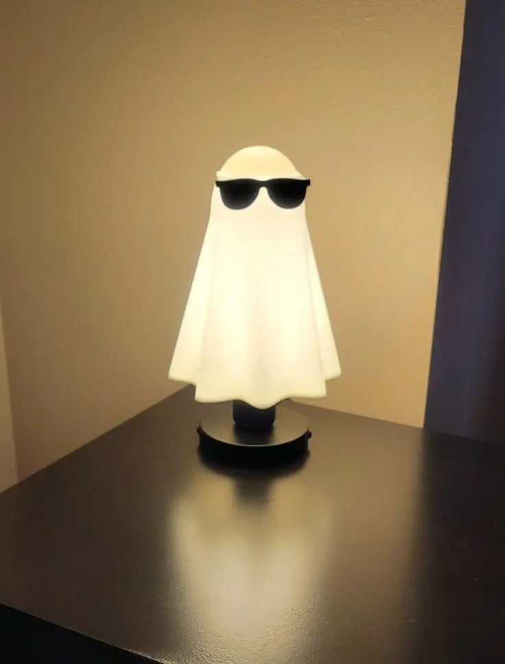 Chill Ghost Lamp